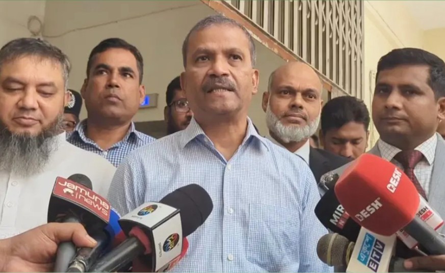 ফেব্রুয়ারির প্রথমার্ধে জাতীয় নির্বাচন আয়োজনের ব্যাপারে সরকার বদ্ধপরিকর : আইন উপদেষ্টা